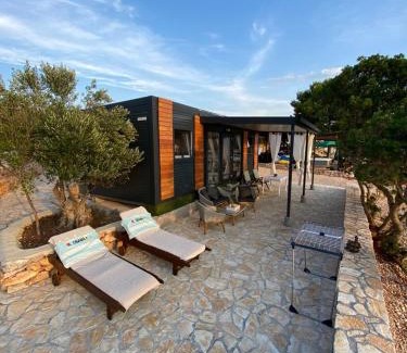 Kornati House | Beach house Danica - resort & tavern BAIN, free transport, pool, Island of Žut - Kornati