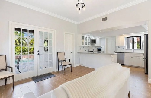 Vero Beach House | Beach House in exclusive gated Community- 4 bedroom POOL, 1st floor Bedroom/Bat