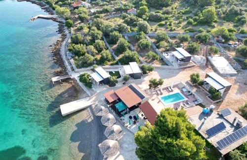 Kornati House | Beach house Lady - resort & tavern BAIN, free transport, pool, Island of Žut - Kornati