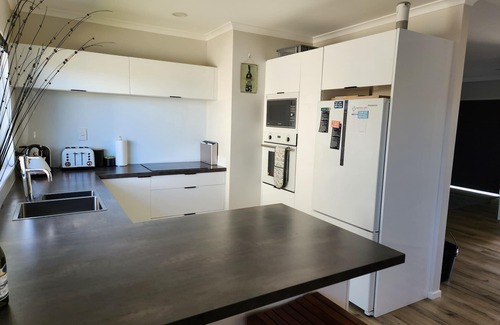 Ruakaka House | Beach house next to the white sand beach of Ruakaka!