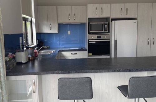 Paraparaumu Beach House | Beach House with an oceanview!