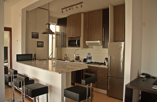 Mount Lavinia Condo | Beach Luxury Apartment in Srilankanfurnished apartment opposite Mt Lavinia beach