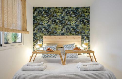 Castelldefels Apartment | Beach, Restaurants and Views
