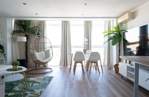 Castelldefels Apartment | Beach, Restaurants and Views
