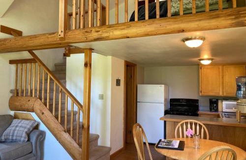 Haines Cabin | Beach Roadhouse