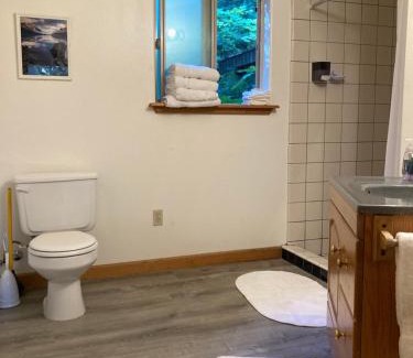 Haines Cabin | Beach Roadhouse