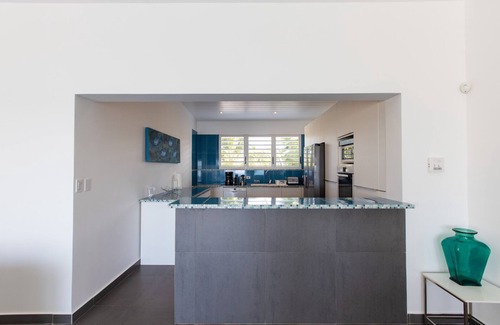 Beacon Hill Villa | Beach Secrets (3/4 Rooms)