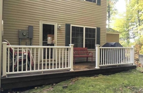 Petoskey Condo | Beach, State Park, unparalleled location. 5 miles from Boyne and Nubs Skiing