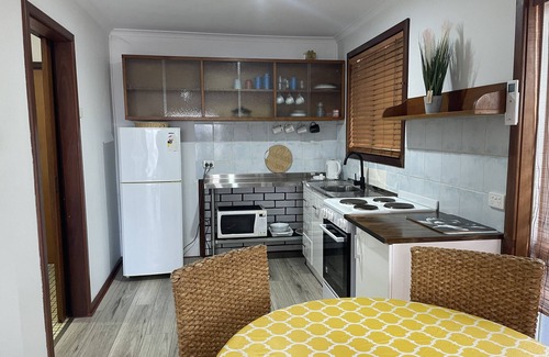 Perth Villa | Beach Stay on Ormsby. Two bedroom unit with secure backyard.