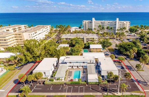 Deerfield Beach Apartment | Beach Studio 112 Pet Friendly | Sleeps up to 3