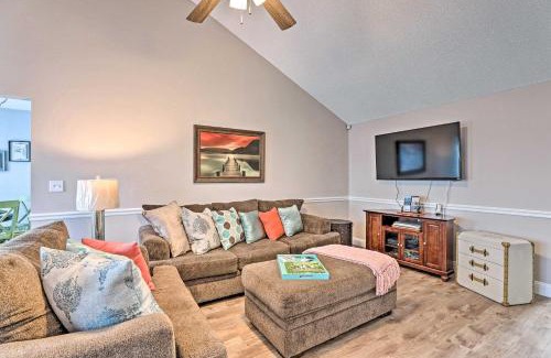 North Charleston House | Beach-Themed Retreat 10 Mi to Downtown Charleston