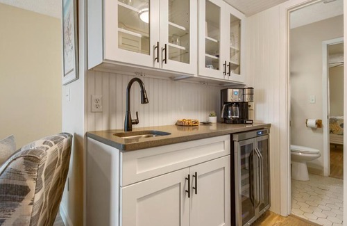El Centro Beach House | Beach Vibes - Lullwater Beach Condos 437 by Nautical Properties Vacation Rentals