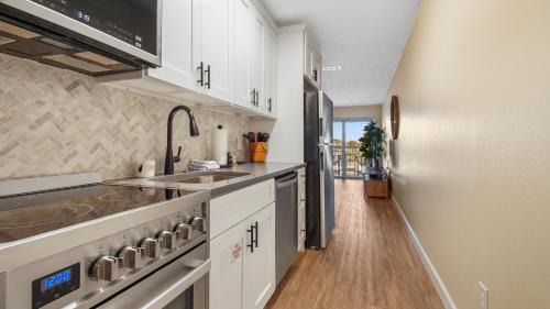 El Centro Beach House | Beach Vibes - Lullwater Beach Condos 437 by Nautical Properties Vacation Rentals