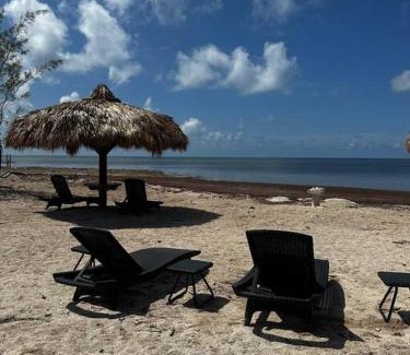 Long Beach Estates Apartment | Beach View Room at Barnacle Resort