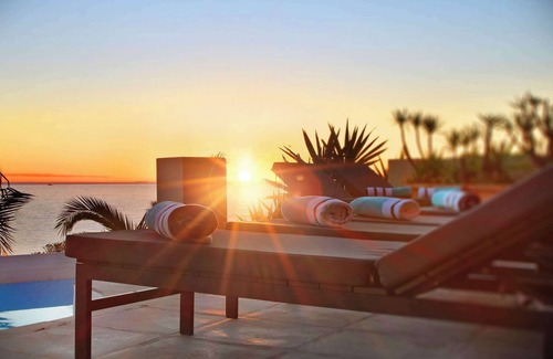 Camps Bay Villa | Beach Villa 1 - Large villa on Camps Bay Beach