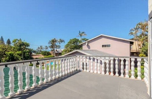 Ballito House | Beach Villa with Pool- walk to the beach