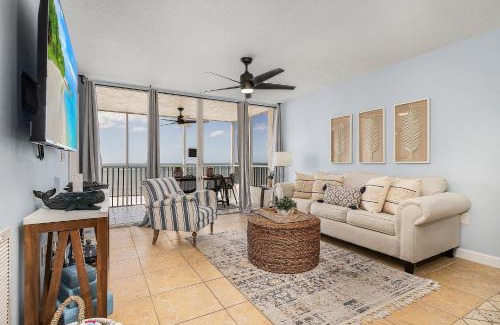 Fort Myers Beach Apartment | Beach Villas # 305 - Recently Refereshed! condo