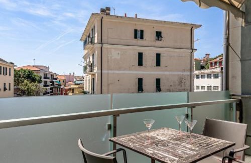 Celle Ligure Apartment | - Beaches 250m - Train Station 1 min - Air Conditioning - WiFi