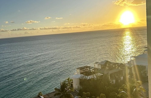 Maho Condo | Beachfront 2-Bedroom Condo in Cupecoy, SXM