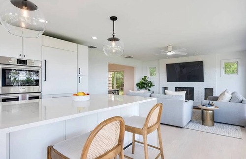 Hampton Bays Cottage | Beachfront 3-bedroom cottage on 1.2 private acres, just renovated!