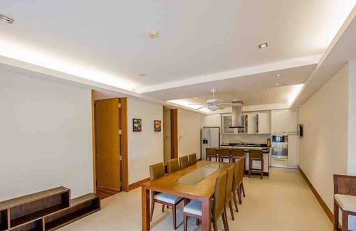 Sa Khu Apartment | Beachfront 3br Luxe, Jacuzzi Pool On Naithon Beach