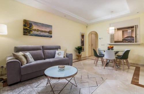 Nikki Beach Apartment | Beachfront, 3pools, King Bed, Free Gymparking
