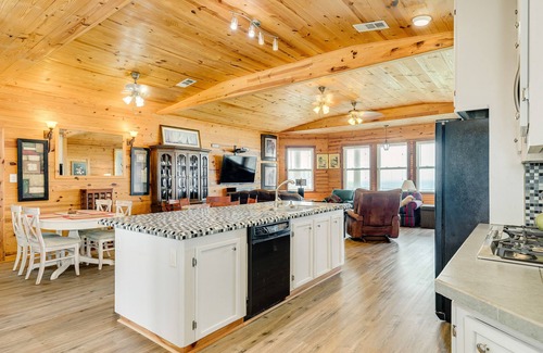 Port Bolivar House | Beachfront 4BR | Stunning Ocean Views l Cargo Lift | Fenced Yard