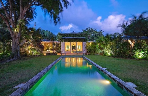 Little Battaleys Villa | Beachfront 6 bedroom villa at Barbados West coast