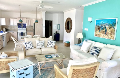 Dover Apartment | Beachfront apartment in Paradise: Turtles Nest D