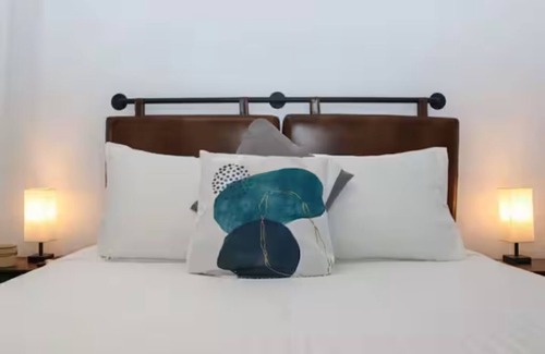 Cerro Gordo Hotel | Beachfront Bliss: 2BR Family-Friendly Retreat