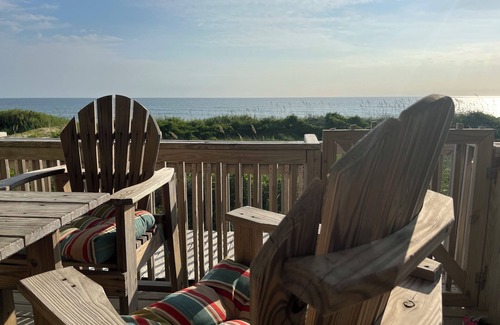 Nags Head Condo | Beachfront Condo! Seawalk Retreat - Oceanfront views and immediate beach access