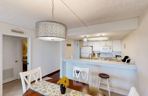 Stuart Condo | Beachfront condo with ocean views, pool, sundeck, & private balcony