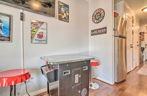 North Beach Condo | Beachfront Corpus Christi Condo w/Arcade Room!