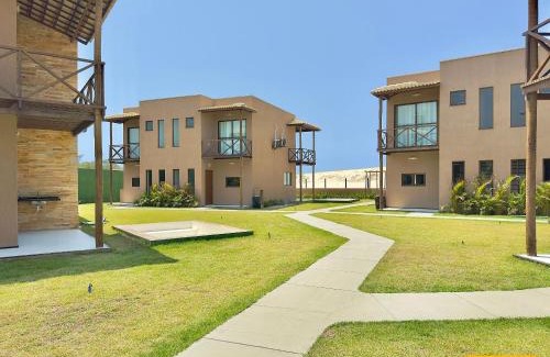 Barro Preto House | Beachfront Duplex B por Be My Guest