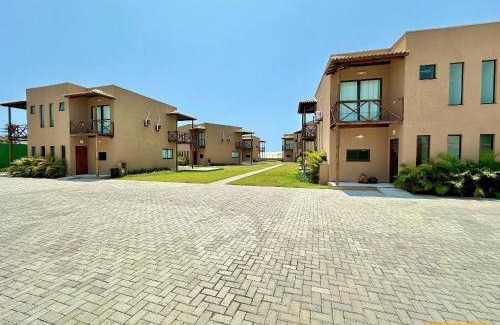 Barro Preto House | Beachfront Duplex B por Be My Guest