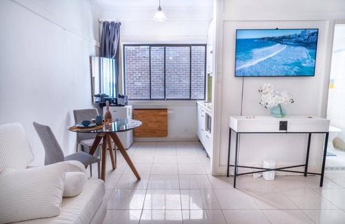 Sydney House | Beachfront Escape Studio