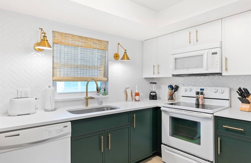 Avon By The Sea Condo | 🌴Beachfront Family Retreat: Pool, Private Balcony & Walk to the Pier