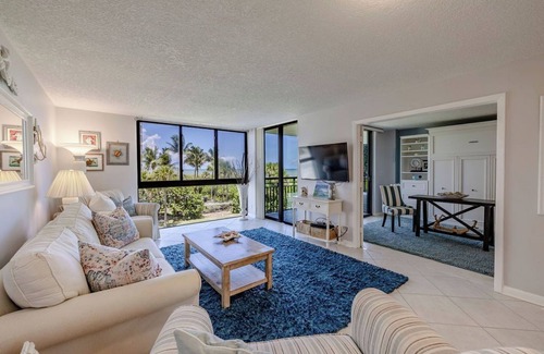 Fort Pierce Shores Condo | Beachfront Island Gem with lux amenities