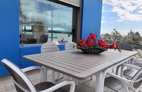 Playa de Mogan Apartment | Beachfront Loft in Puerto de Mogan by El Sirocco