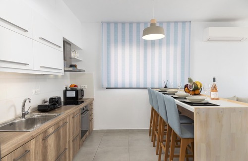 Mavrikiano Apartment | Beachfront luxury apartment with stunning views