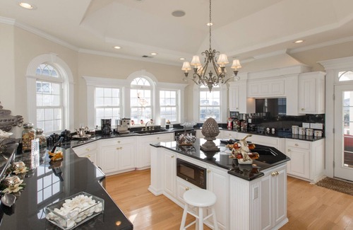 Sandbridge House | Beachfront Luxury Home,SALT WATER, POOL- Heating is an Option &SPA,Pet Friendly
