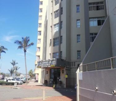 South Beach Apartment | Beachfront Malborough court