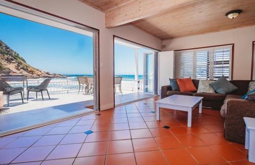 Victoria Bay Apartment | Beachfront property, Victoria Bay, Garden route