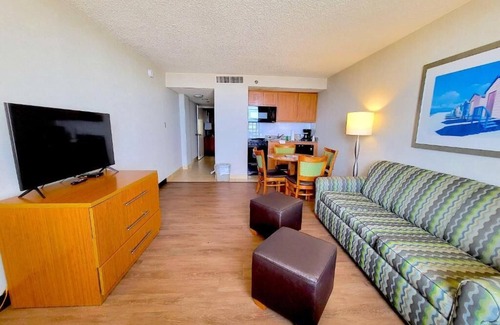 Virginia Beach Apartment | Beachfront resort in Virginia Beach - just reduced 25% - August 2nd to 9th