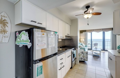 Crescent Beach Condo | Beachfront Bliss! Airy North Myrtle Beach Condo