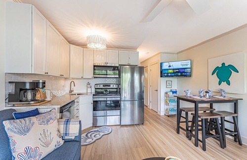 Hilton Head Island Villa | Beachfront Villa | 2025 Renovated, Ocean Views, Pool & Bikes