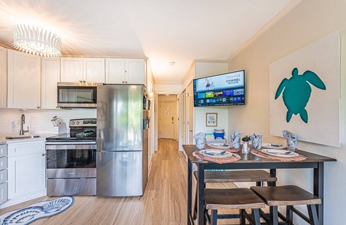 Hilton Head Island Villa | Beachfront Villa | 2025 Renovated, Ocean Views, Pool & Bikes