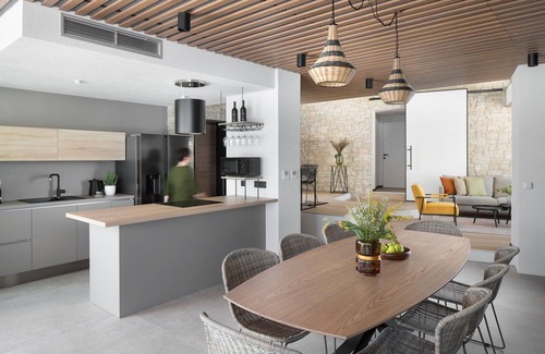 Sutivan Villa | Beachfront Villa Brac Enigma with Pool