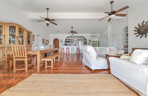 Zona Centro Villa | Beachfront Villa + Casitas w/pool. 6 BR