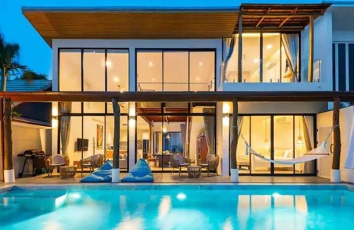 Koh Samui Villa | Beachfront Villa InduBlue .5 En-Suite AC bedrooms .Housekeeper Inc. Private Pool